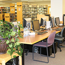 Photo of computers in Barber Library